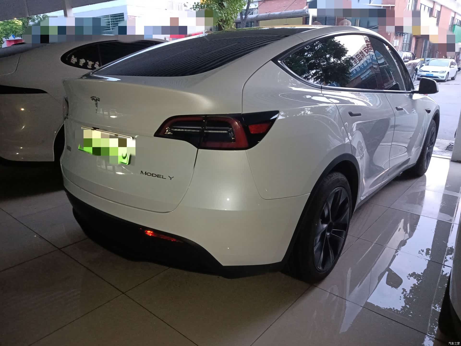 Tesla Model Y, 2024 9