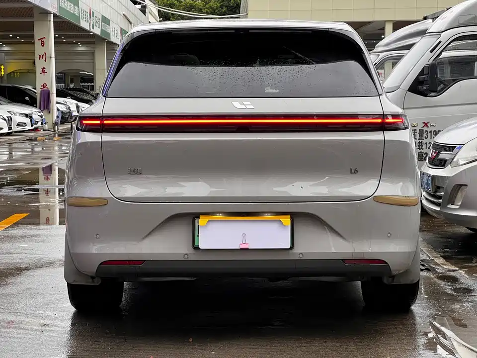 Li Auto Ideal L6