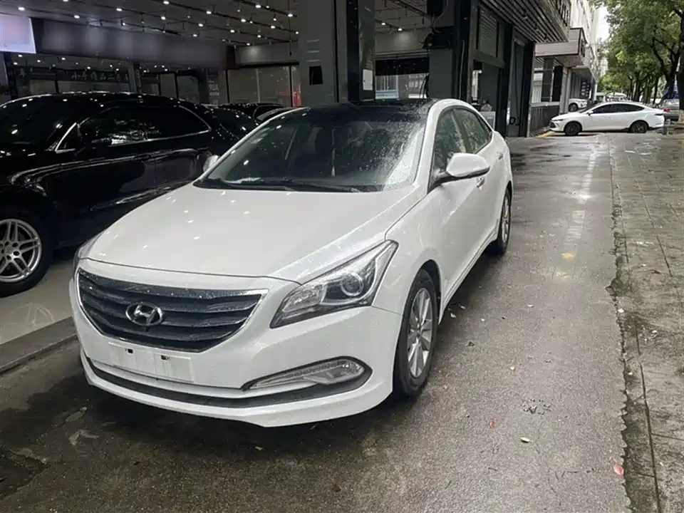 Hyundai Name picture