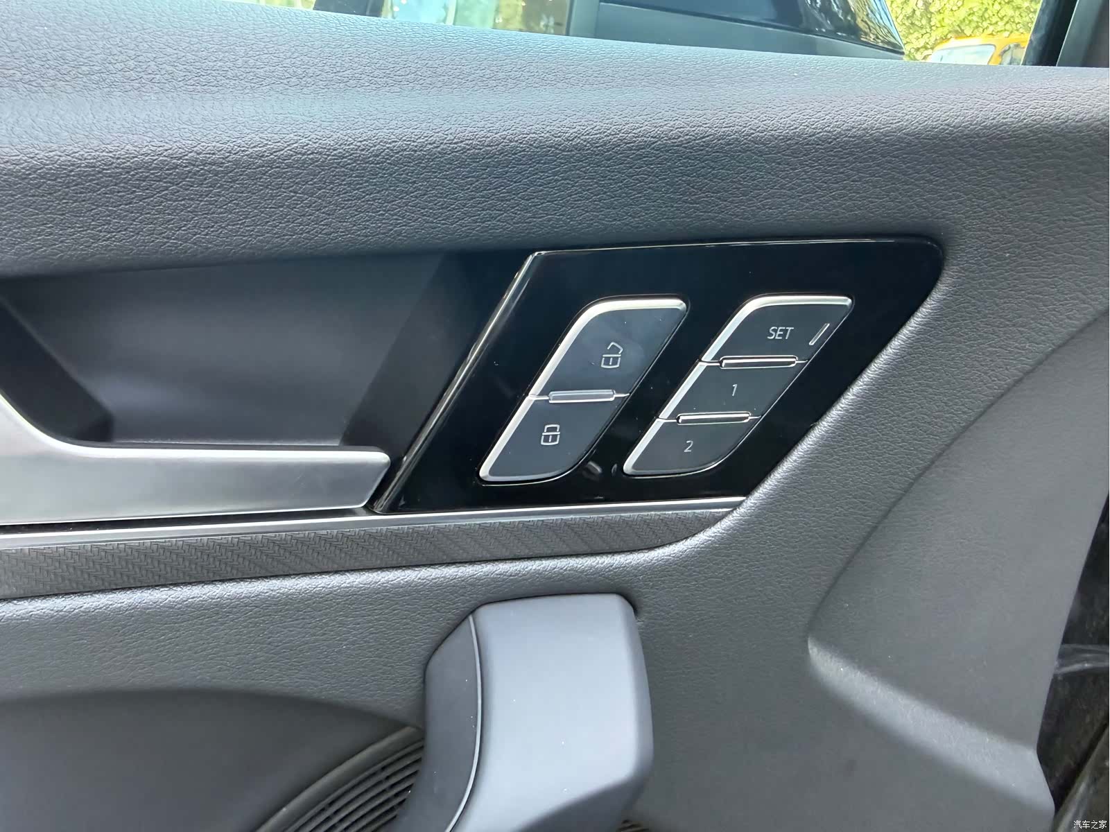 Audi Q5L, 2025 12