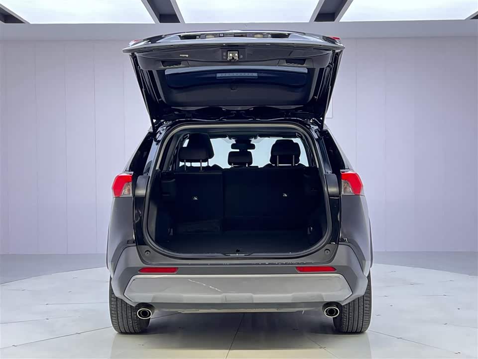 Toyota RAV4 Rongfang