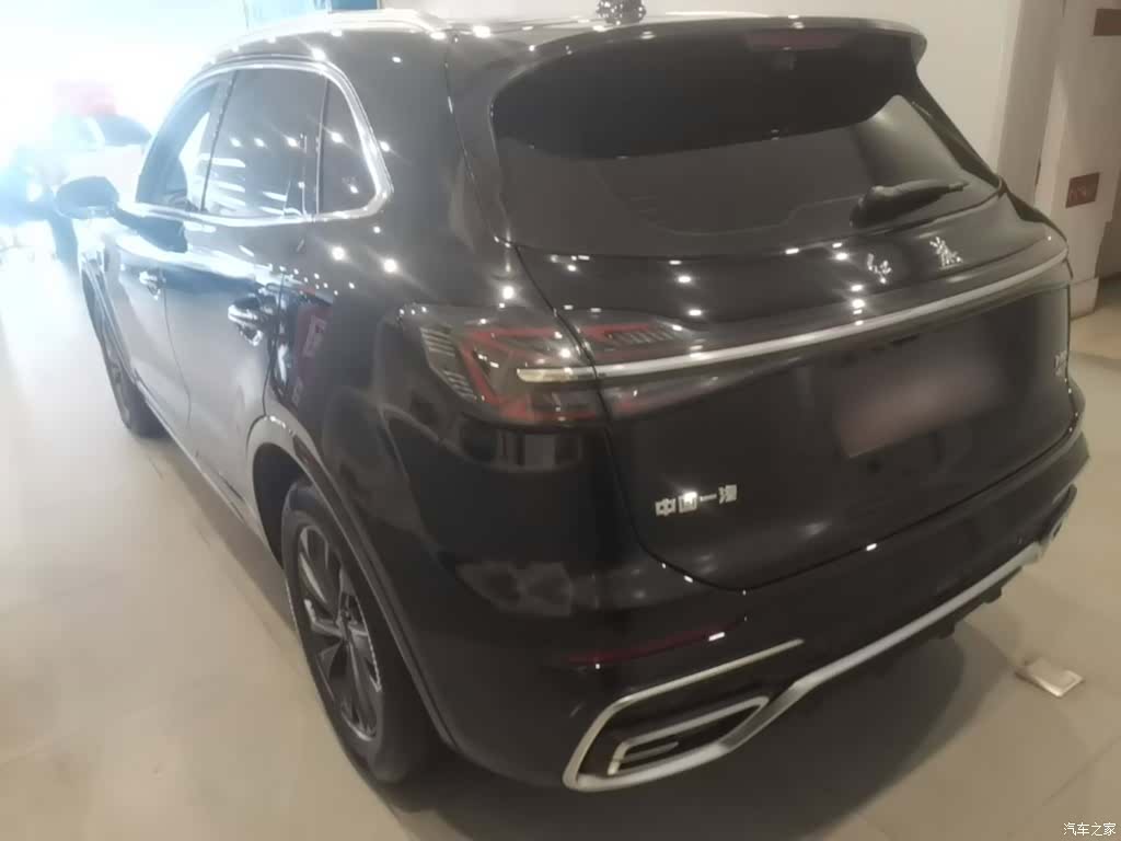 Hongqi HS5, 2023 23