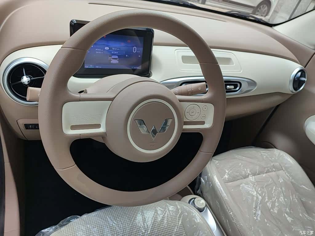 Wuling MINIEV, 2025 11