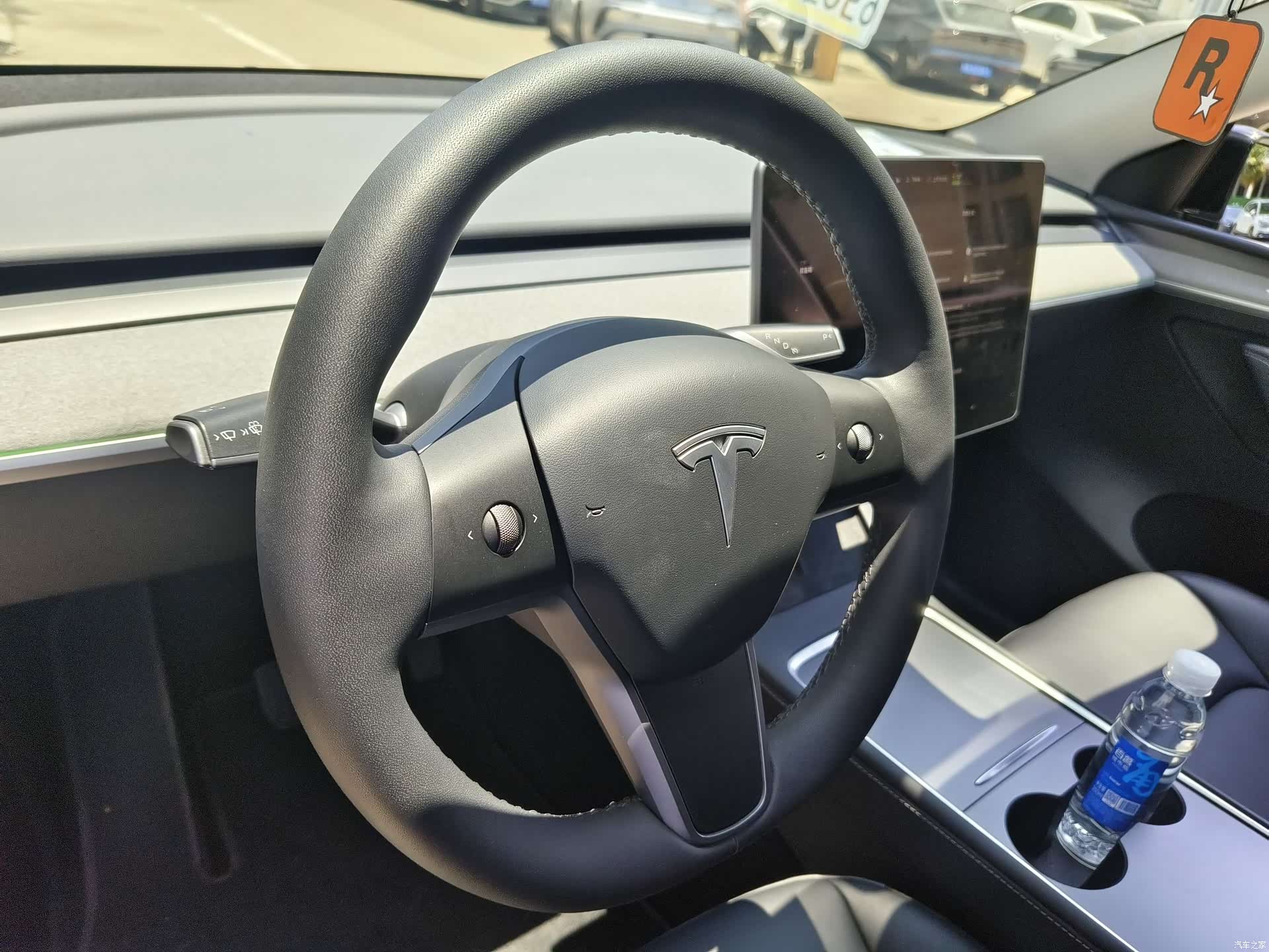 Tesla Model Y, 2023 6