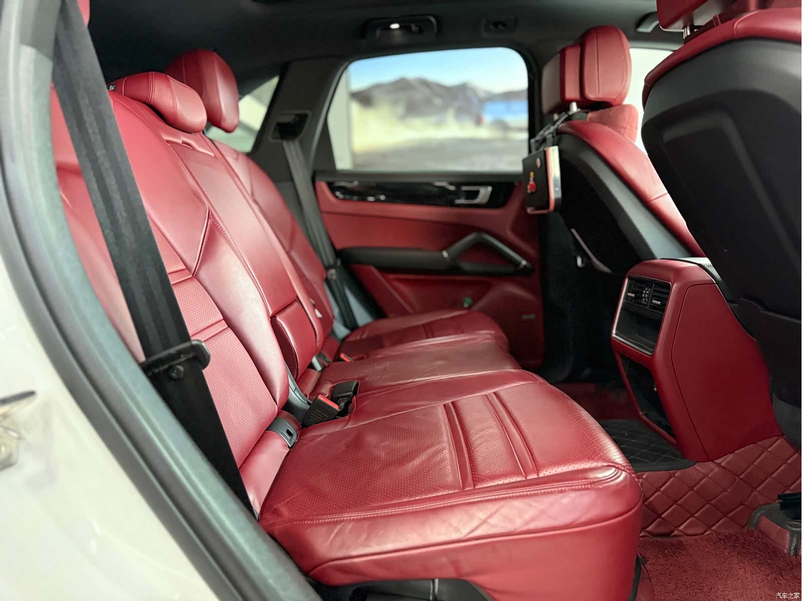Porsche Cayenne, 2018 12