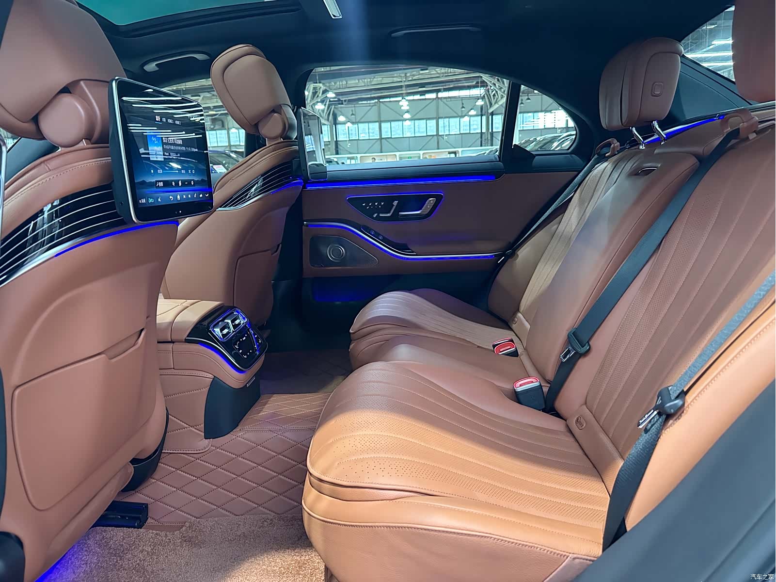 Mercedes-Benz S-Class, 2024 22