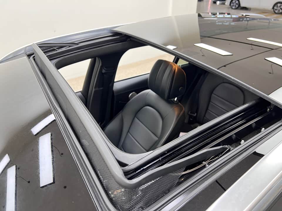 Mercedes-Benz GLC Mercedes-Benz GLC