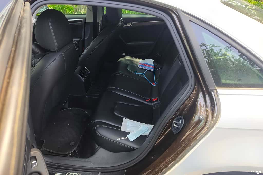 Audi A4L, 2016 11