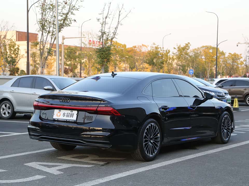 Audi A7L