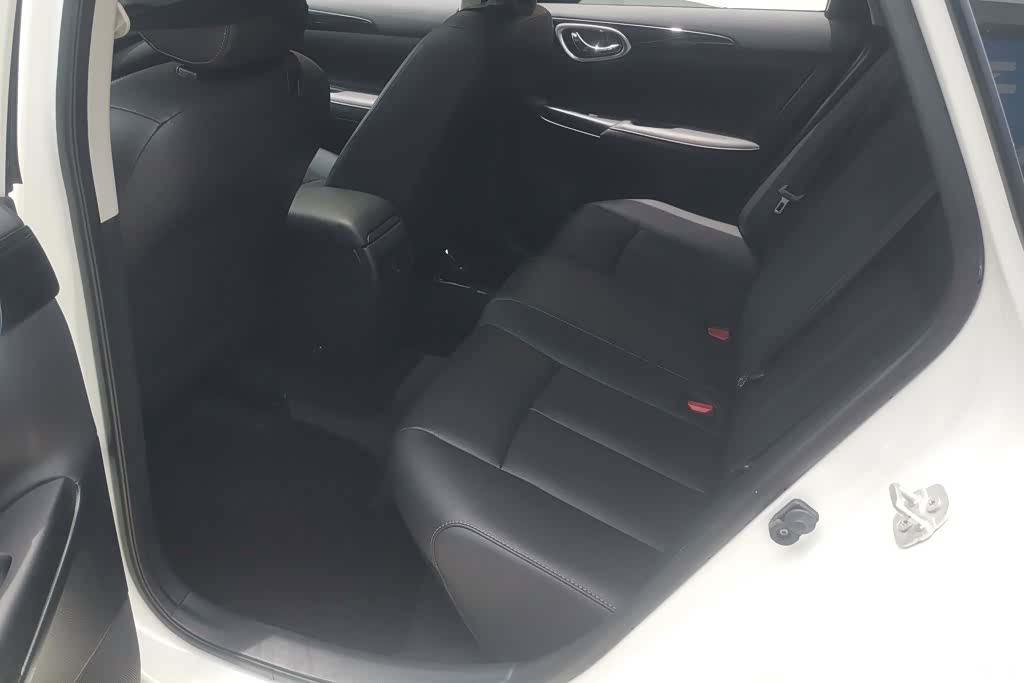 Nissan Sylphy, 2020 11