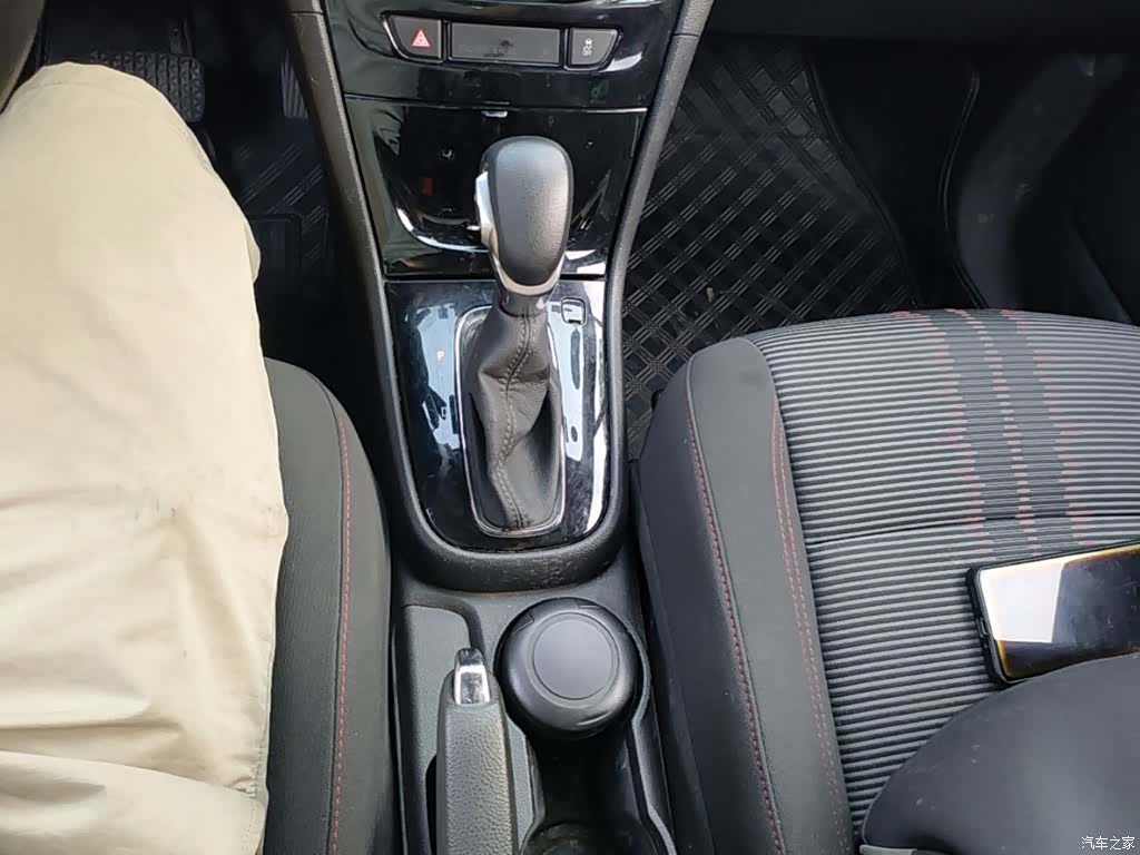 Buick Encore, 2016 14