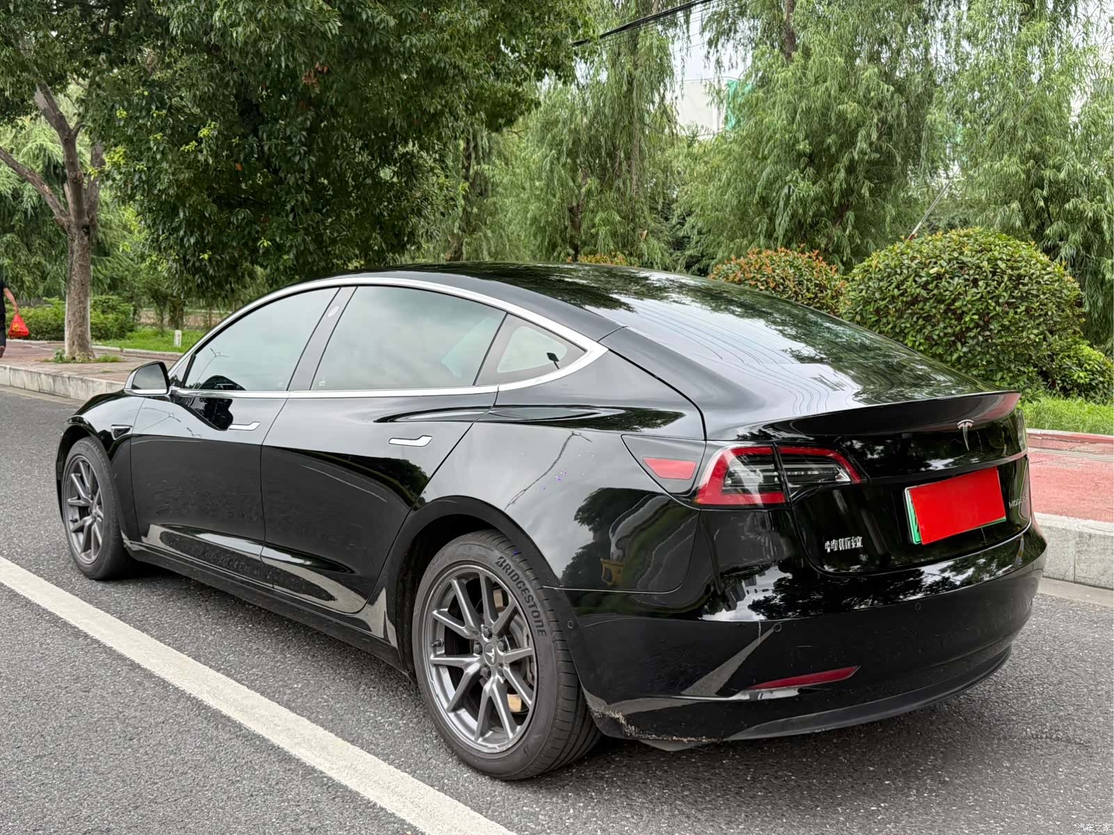 Tesla Model 3, 2020 13