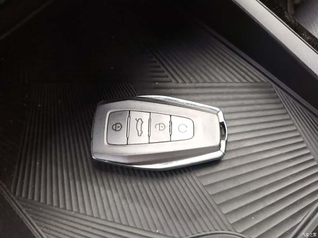 Geely Coolray, 2024 9