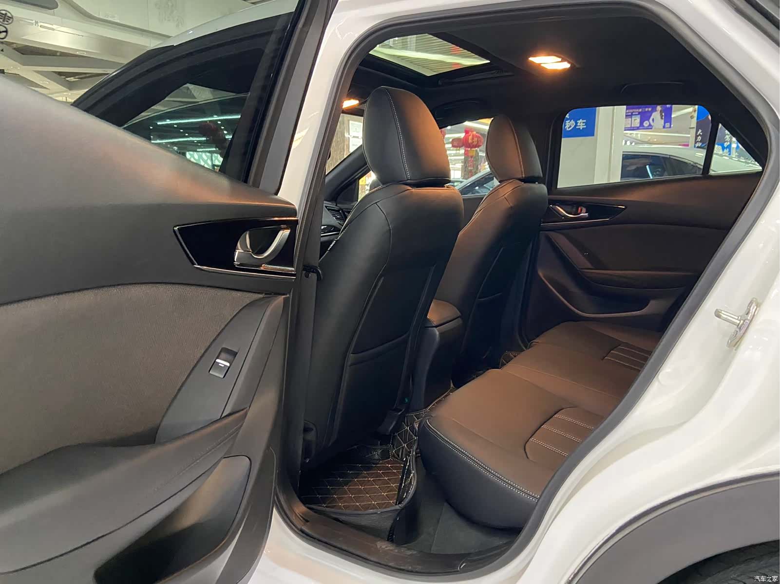 Mazda CX-4, 2023 8