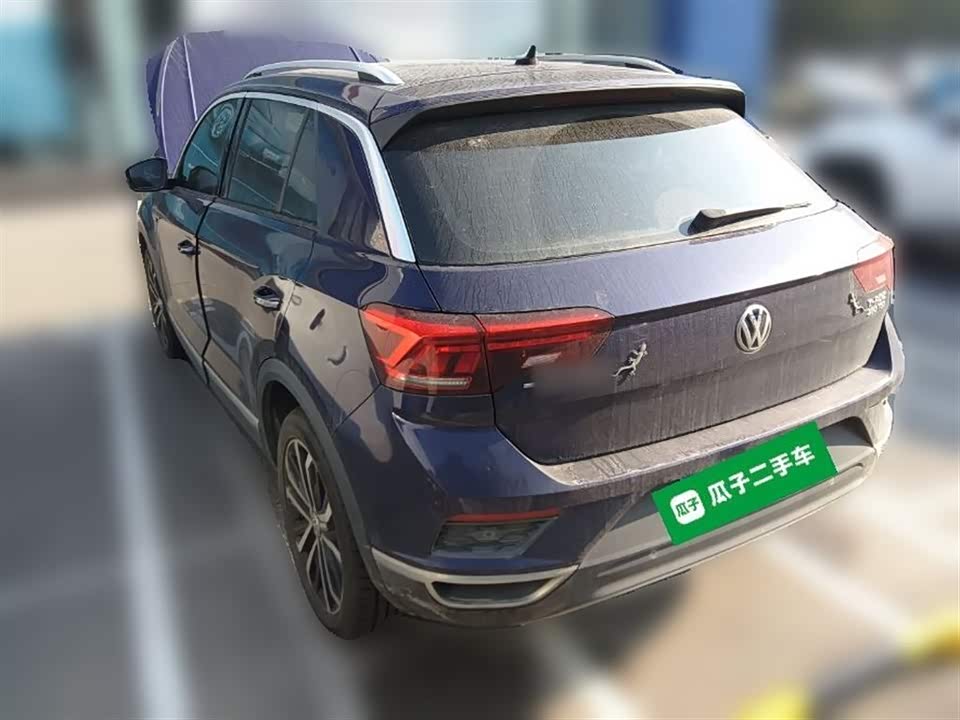 Volkswagen T-ROC exploring Songs