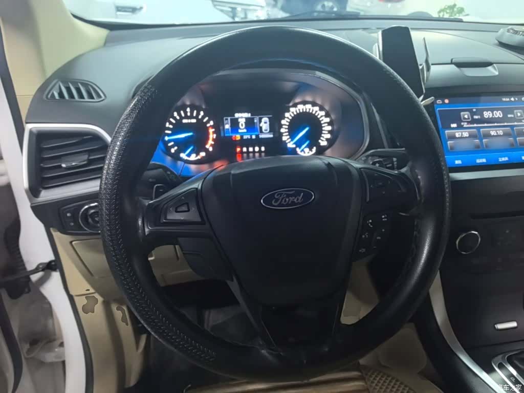 Ford Edge, 2017 11