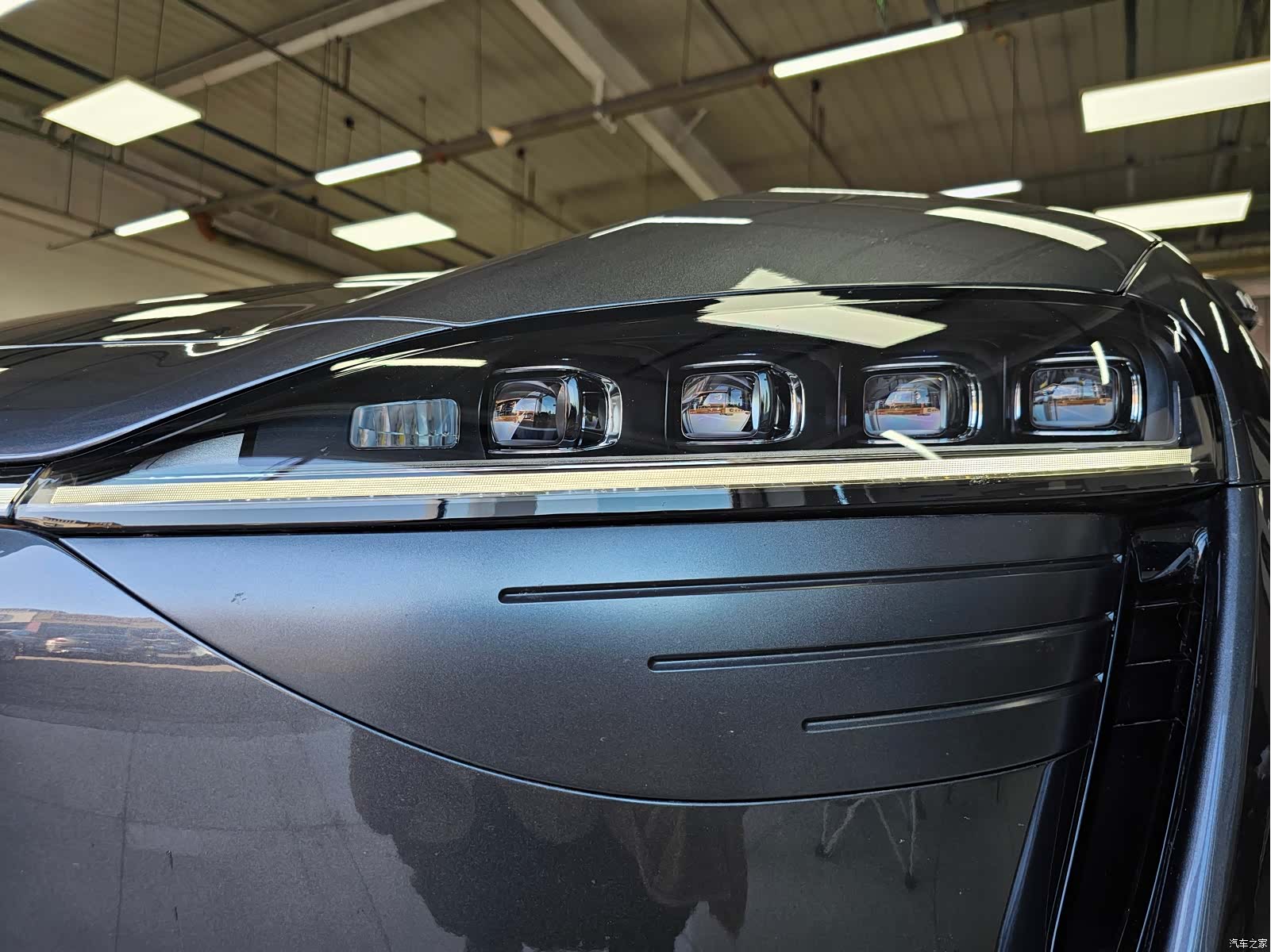 Luxeed R7, 2025 16