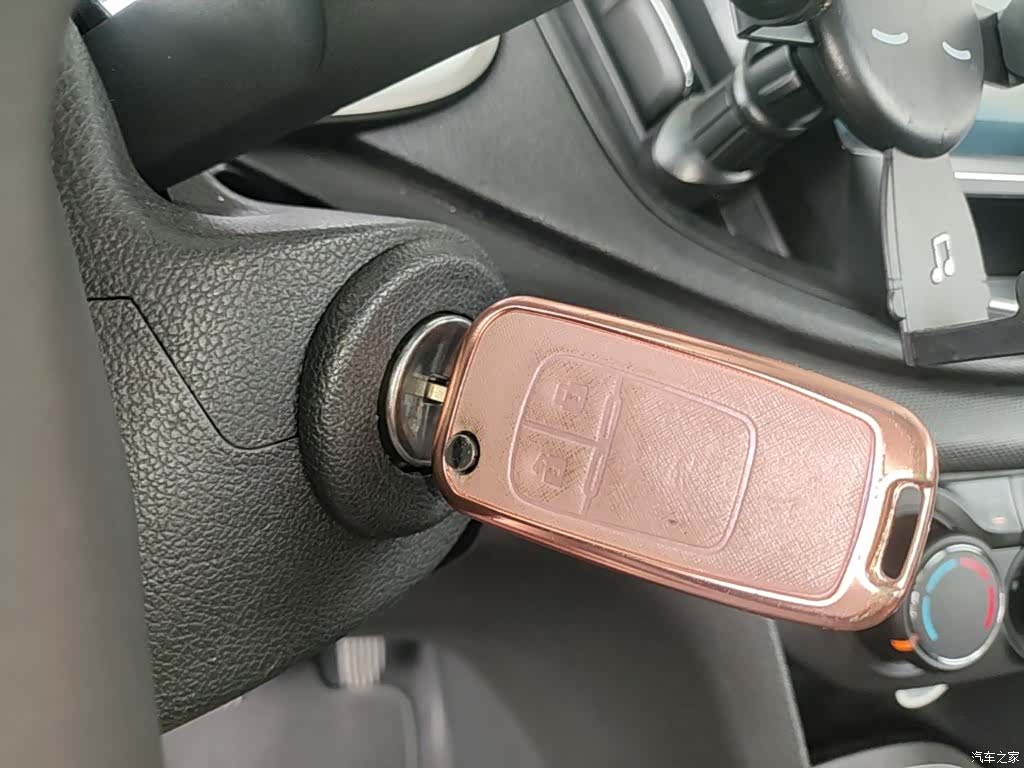 Chevrolet 320, 2019 9