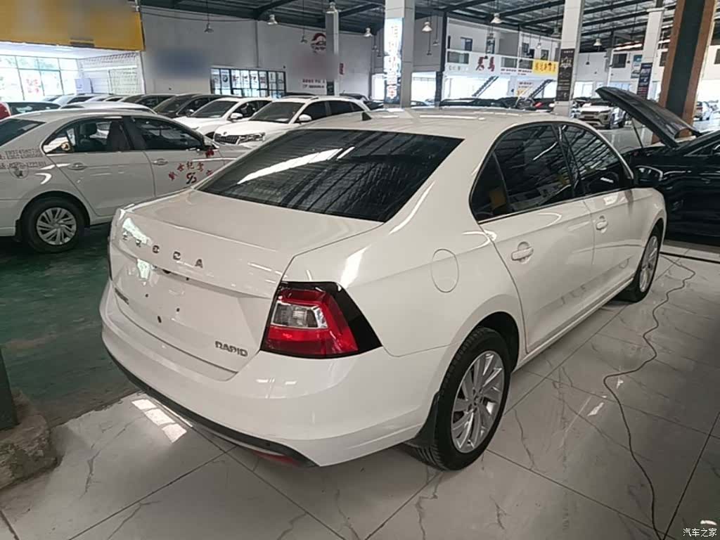 Skoda Rapid, 2020 7