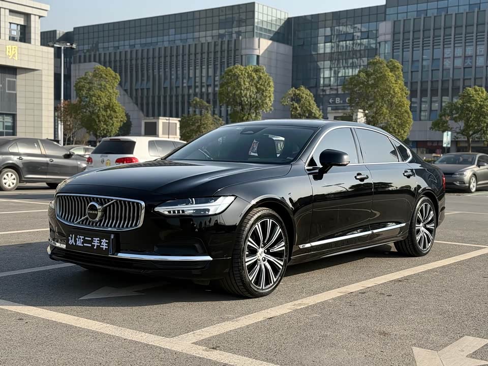 Volvo S90