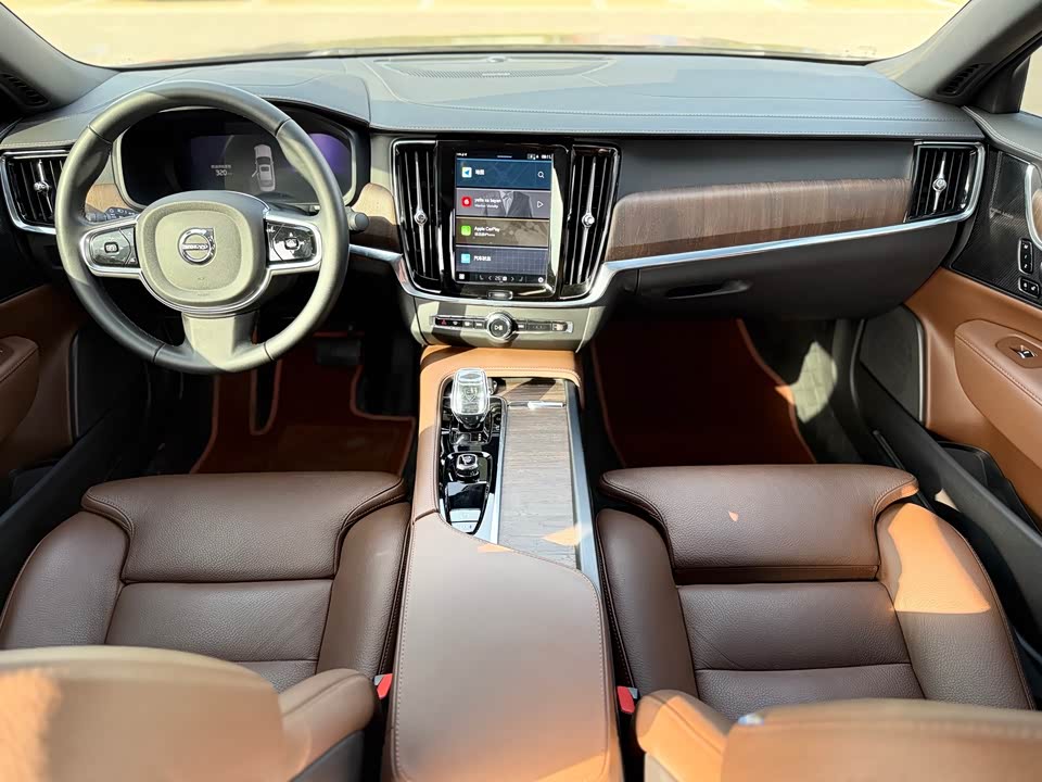 Volvo S90