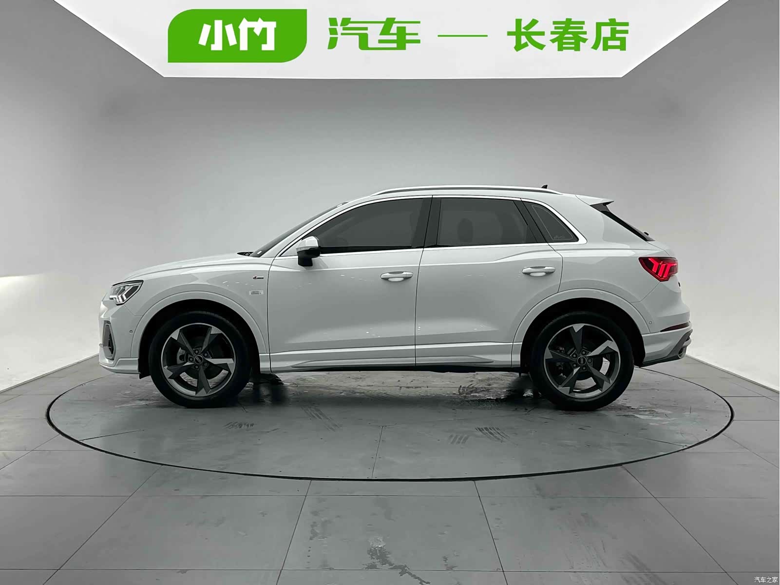 Audi Q3, 2023 3