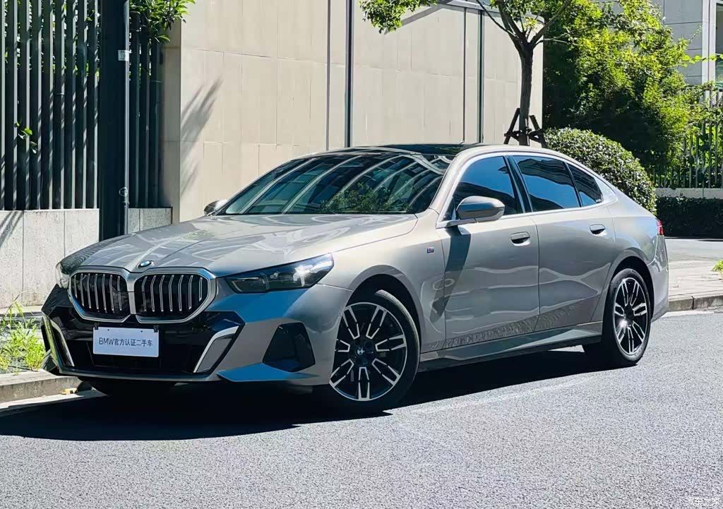 BMW 5 Series, 2024 1