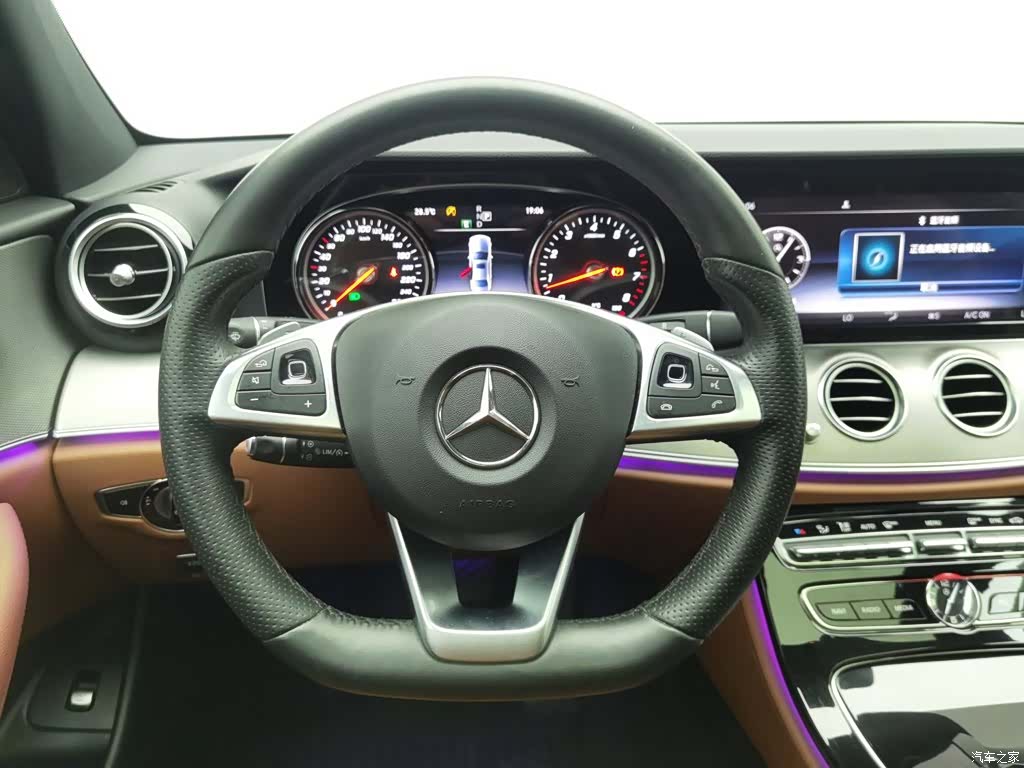 Mercedes-Benz E-Class, 2017 11