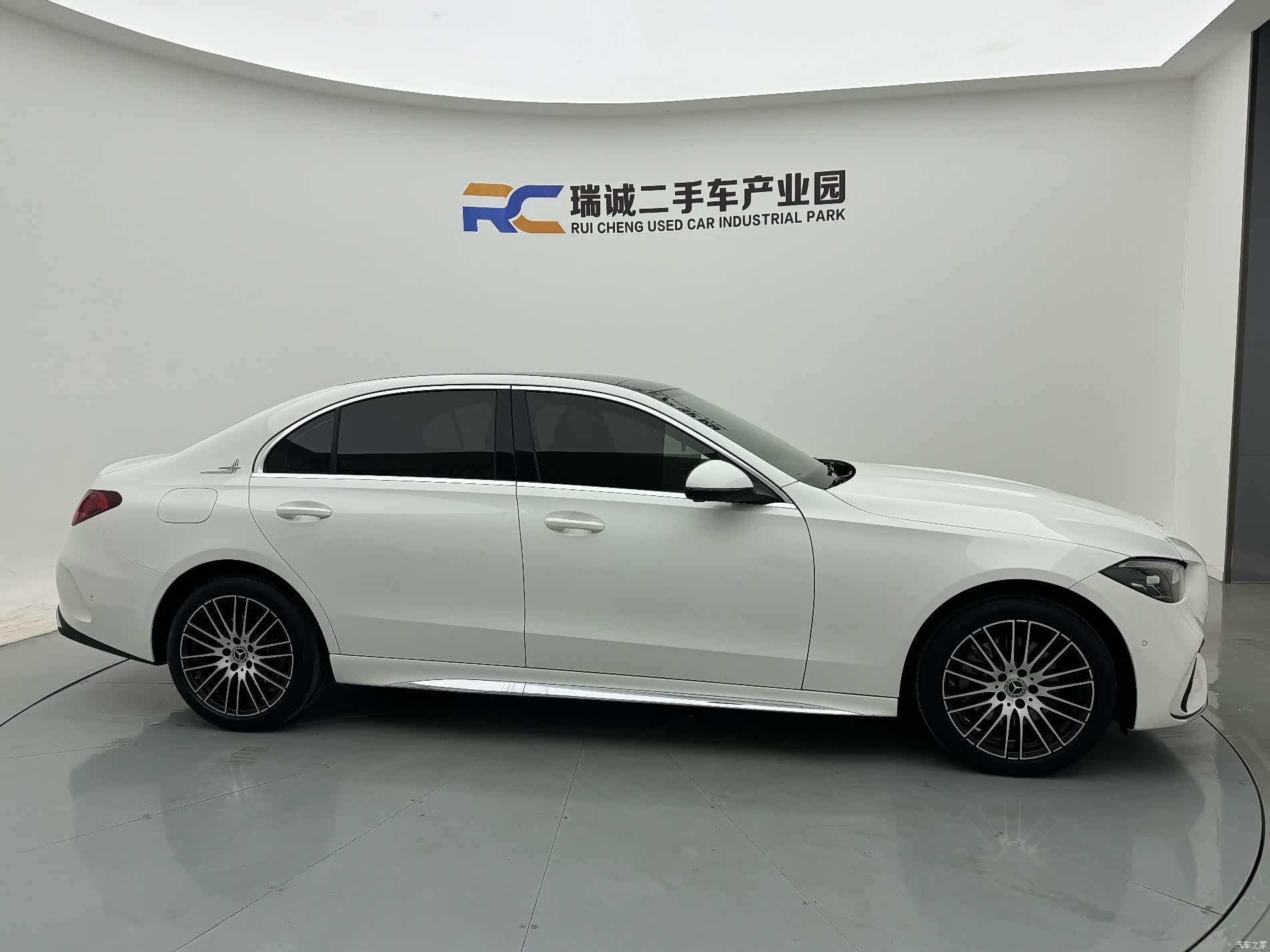 Mercedes-Benz C-Class, 2023 6