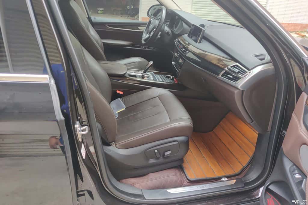 BMW X5, 2018 8