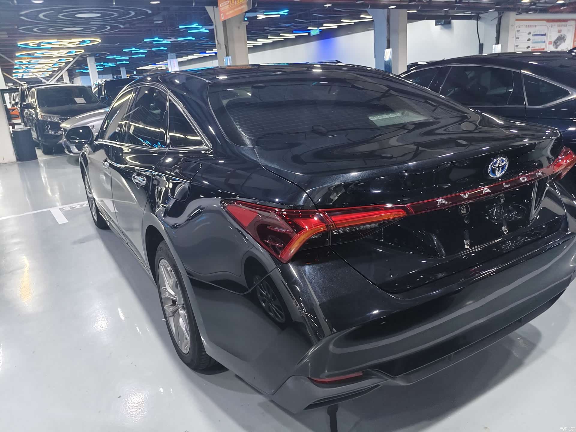 Toyota Avalon, 2022 18