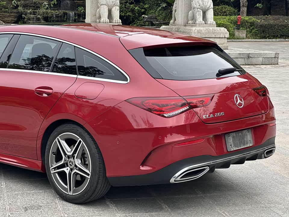 Mercedes-Benz CLA