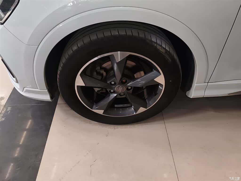 Audi Q3, 2019 23