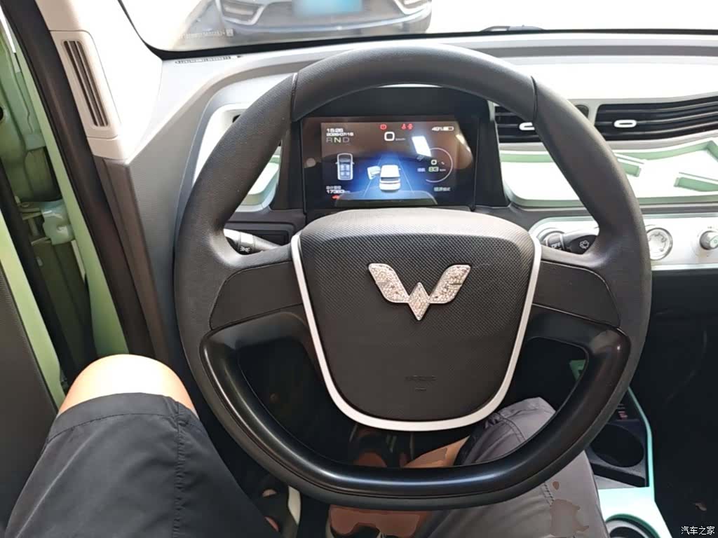 Wuling MINIEV, 2021 11