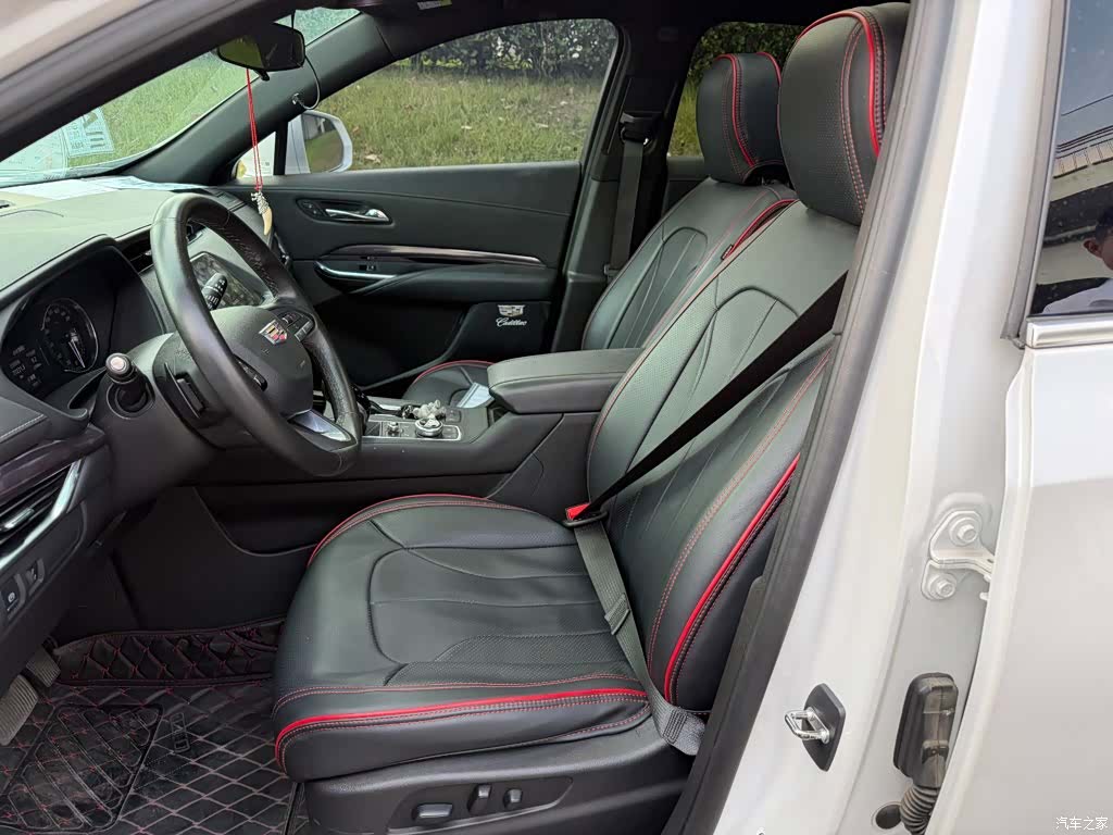 Cadillac XT4, 2020 8