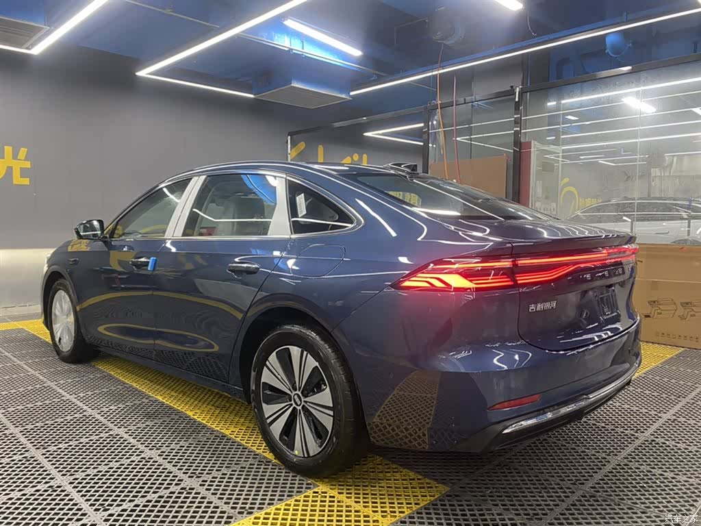 Geely A7, 2026 11