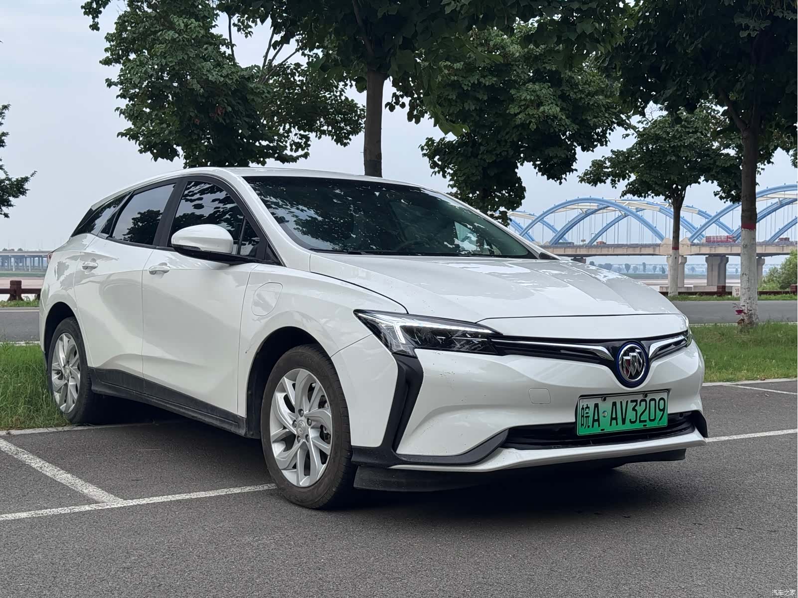 Buick Velite, 2022 3
