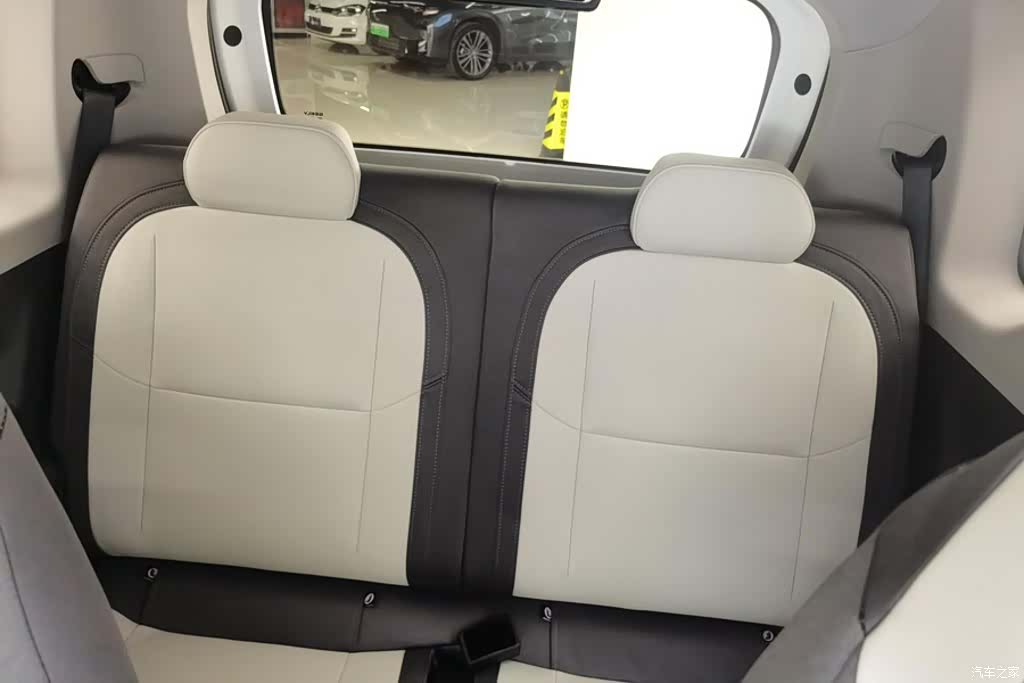 Geely Panda, 2024 11