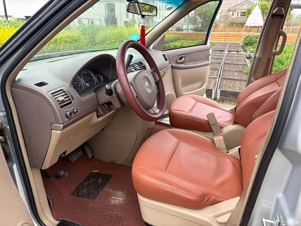 Buick GL8, 2013 7