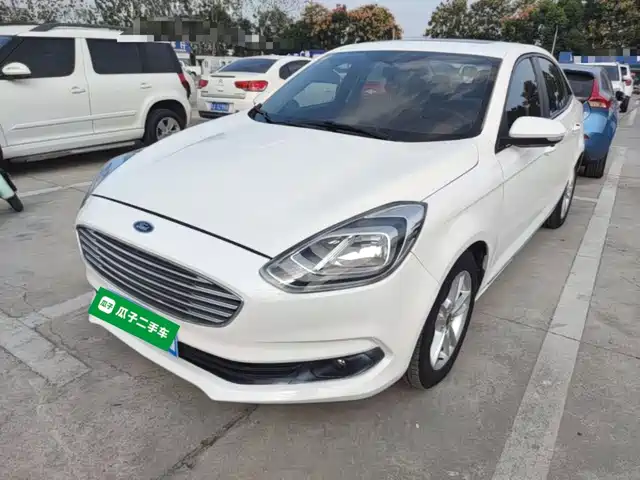 Ford Focus 2019 — купить из Китая под заказ