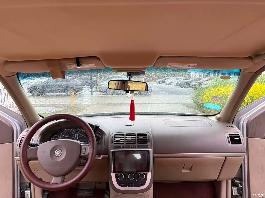 Buick GL8, 2013 6