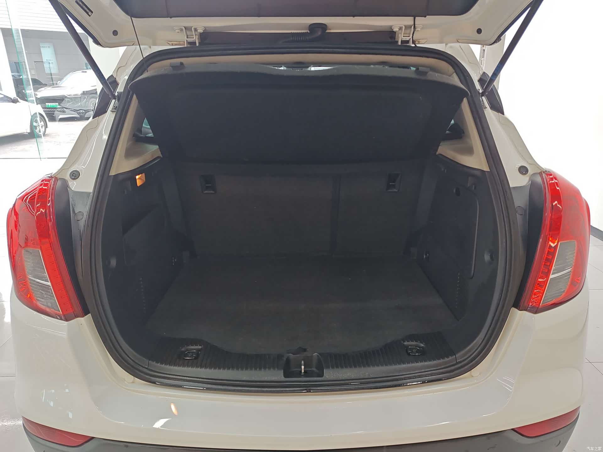 Buick Encore, 2017 29