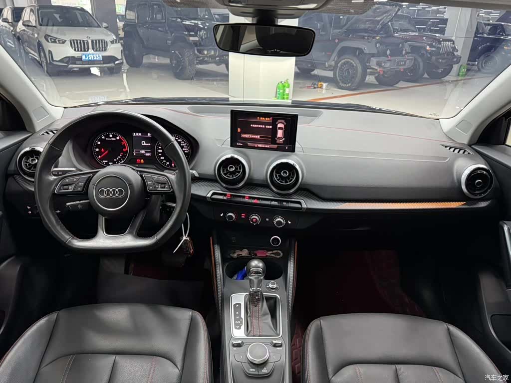 Audi Q2L, 2022 9