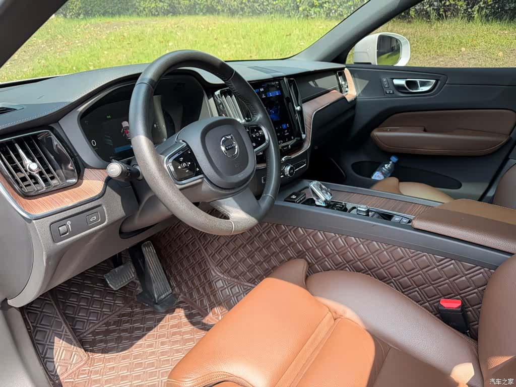 Volvo XC60, 2022 7