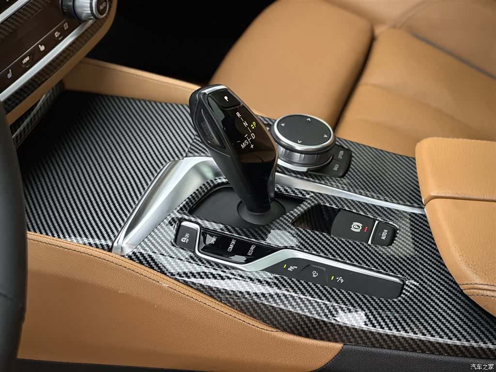 BMW 6 Series GT, 2018 12