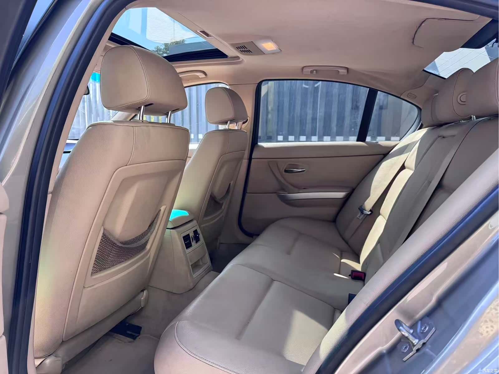 BMW 3 Series, 2011 все фото