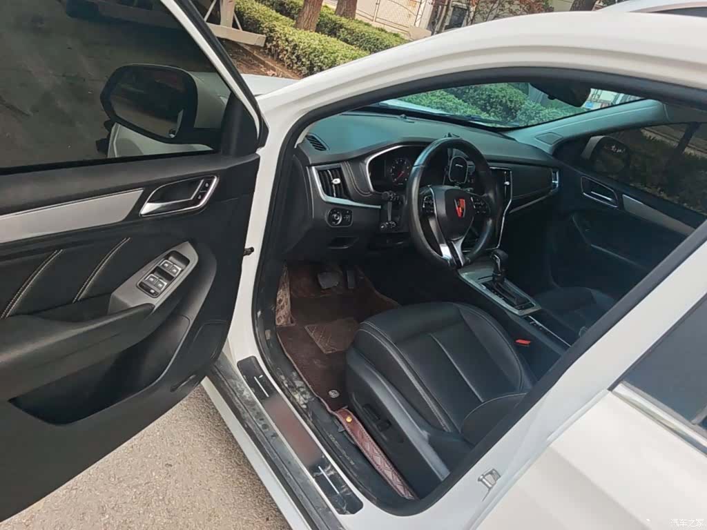 Roewe RX5, 2020 16