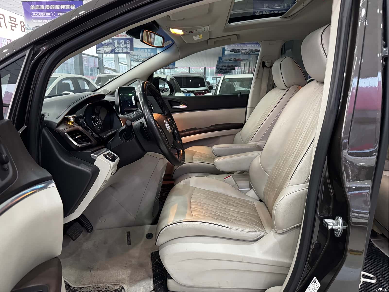 Buick GL8, 2021 12