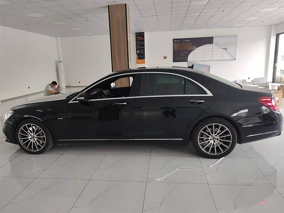 Mercedes-Benz S-class Mercedes-Benz S-class