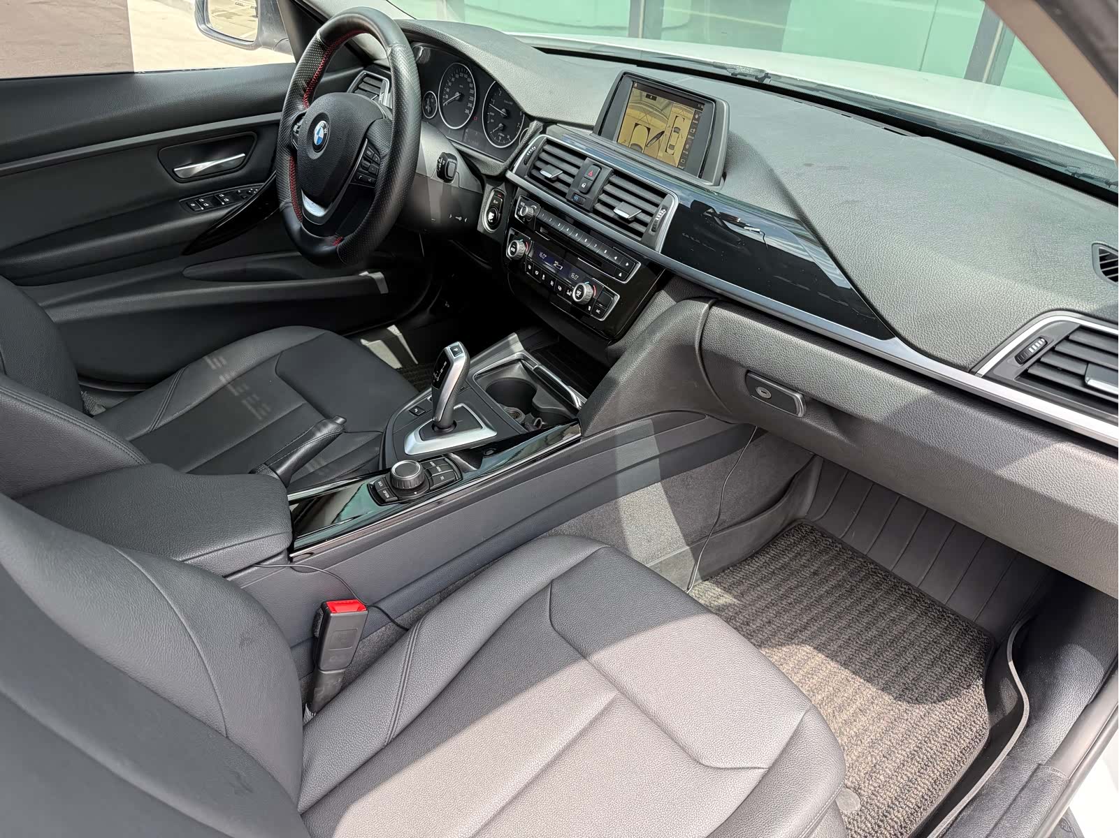 BMW 3 Series, 2017 27